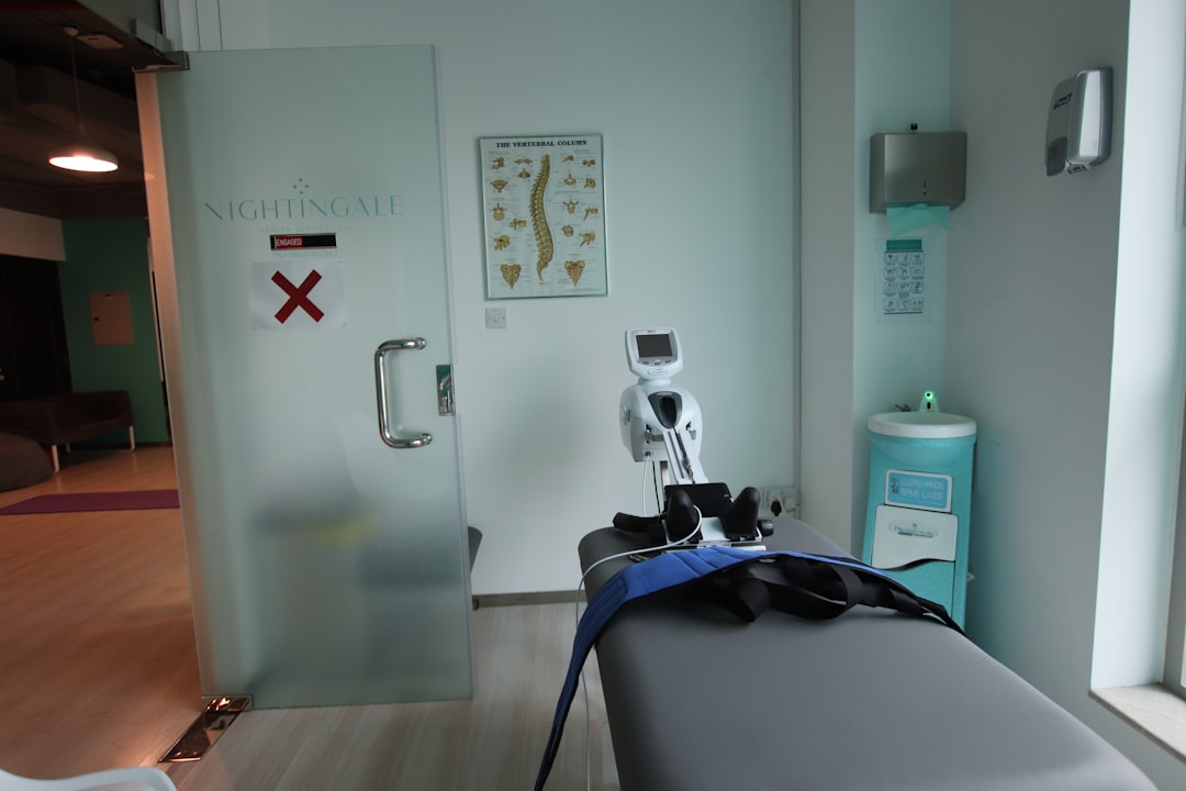 Back pain physiotherapy treatment Amsterdam – Alter Physio