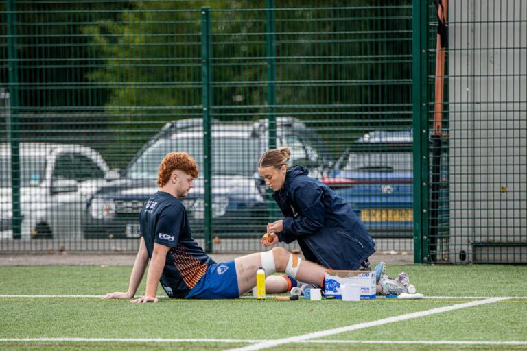 Sports physiotherapy injury treatment session at AlterPhysio Amsterdam